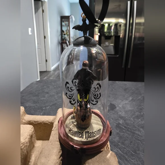 Disney Haunted Mansion Ornament - Picture 4 of 4